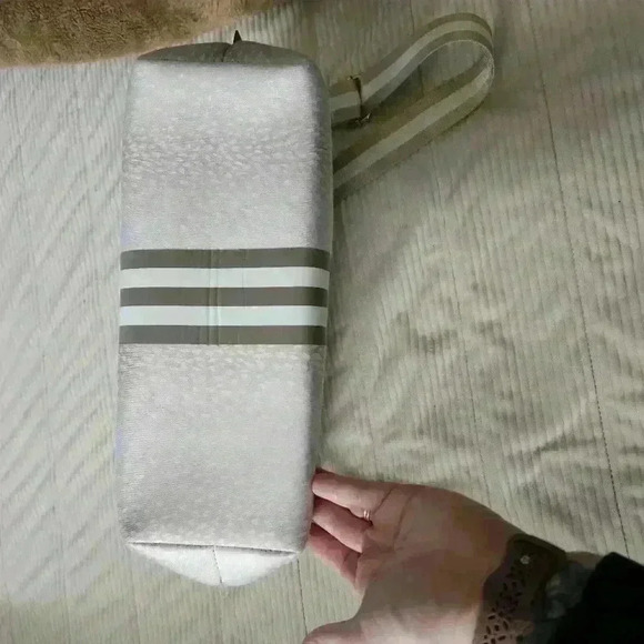 Prene Love Neoprene silver Fawn print w middle stripes satchel tote - Picture 16 of 16